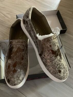 NIB!! Corkys Slip-On Sneakers with Stud Detail Size 10